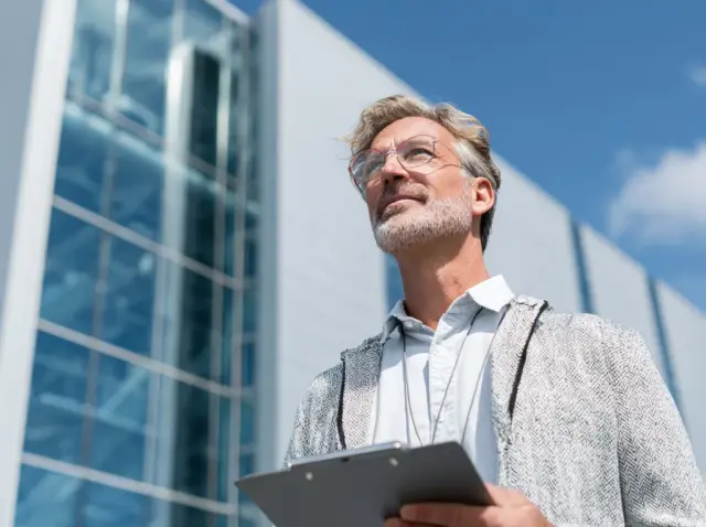 Strategic Data Centre sourcing and procurement insights