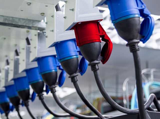 High-density AI rack showcasing HVDC power architecture in a modern Data Centre